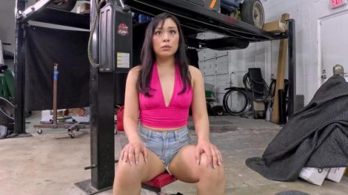 BangRoadsideXXX – Lao Latina’s Gap Insurance: Pussy for Car Repair