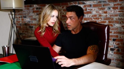 RealityJunkies: Pussy Playtime – Anna Claire Clouds